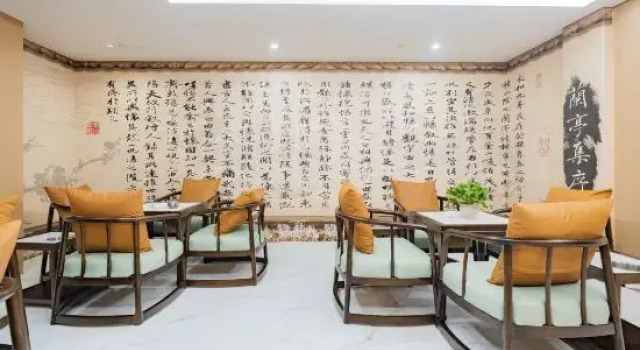Haohai Yunju Hotel, Rezerwuj Hotel Hotele w Ziyang z parkingiem, Parking