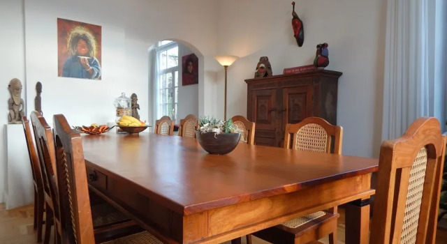 Opulent Villa with Sauna, Hot Tub, Pool, Prenota Villa Hotel a Limburgo con parcheggio, Parcheggio