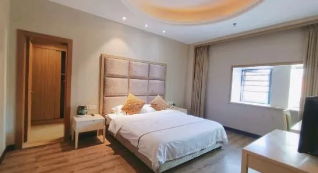 Люкс Poyang Hotel