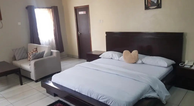 Sviitti Peak Court Hotels