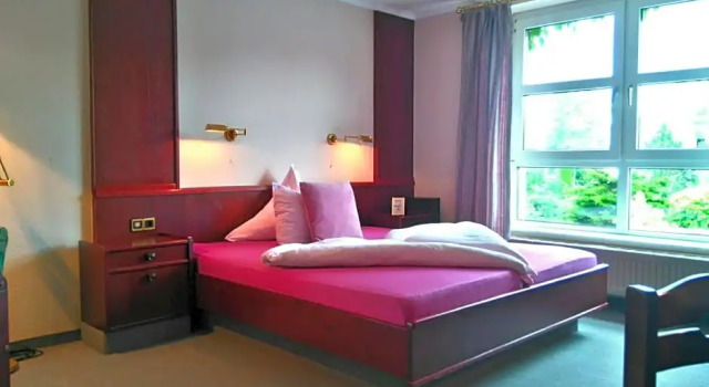 Hotel am Hasengarten, Забронировать Отель Гестланд Куксхафен