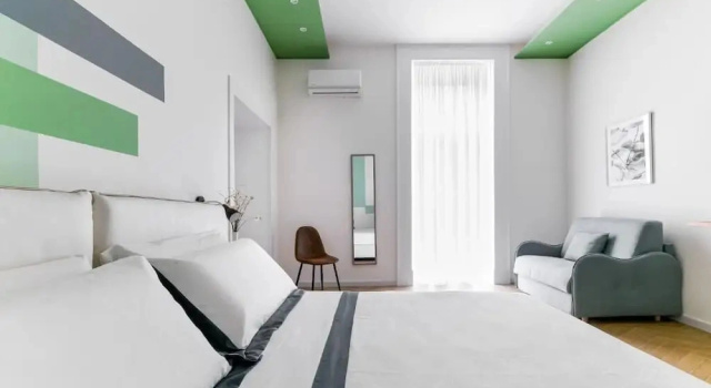 Tarsia 42 Suites Napoli, Забронировать Отель Отели Неаполя с парковкой, рядом с Кастель-Нуово, Парковка