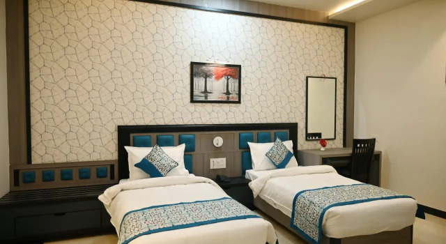 Hotel Satya Inn