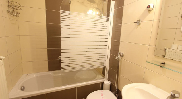 Полулюкс Hotel Mallas