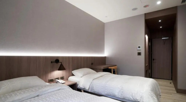 Двухместный номер Superior Yung An Business Hotel