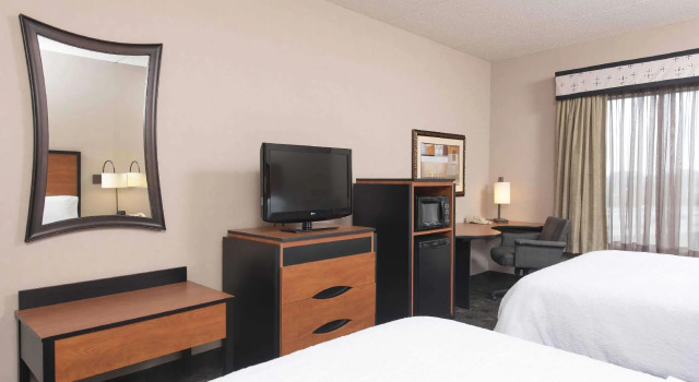 Четырёхместный номер Standard Hampton Inn and Suites Indianapolis-Fishers
