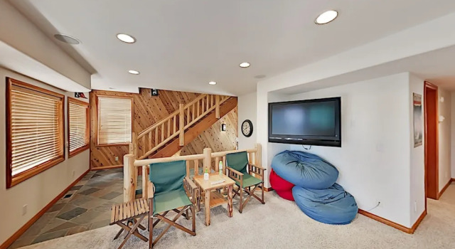 391johnm 4 Bedroom Home, Забронировать Дом для отпуска Коттеджи Маммот-Лейкс, рядом с Chair 7, Коттедж