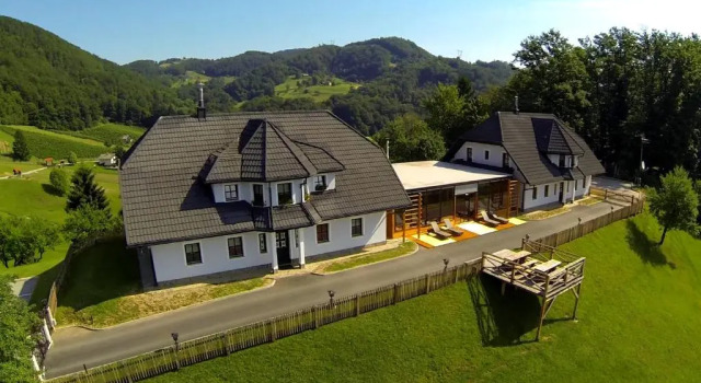 Двухместный номер Standard с балконом Guesthouse Jelenov greben