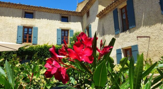 Le Mas de la Soie, Rezervasyon Bed and Breakfast Violes Vaucluse