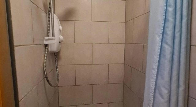 Sheridan - Studio Flats with Extra Beds contractor stay FREE Parking