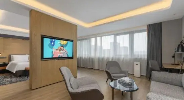Люкс Premier Park Inn by Radisson Anqing Eastern New City