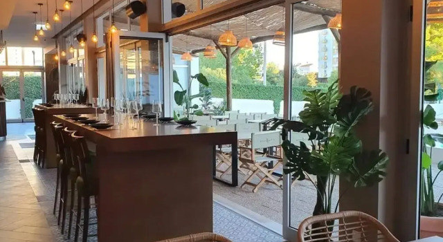 Апартаменты Amazing Green Tower 3 Castle Flat With Balcony