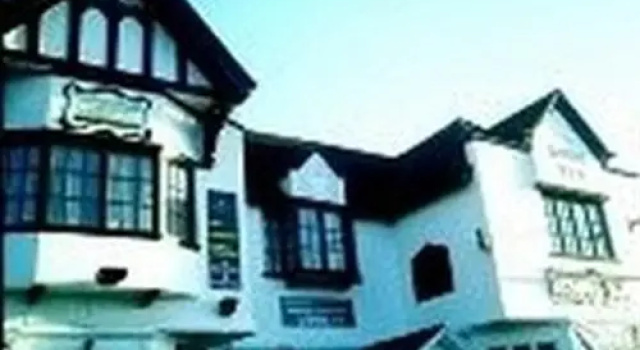 Номер Standard Rising Sun Hotel