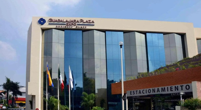 Номер Standard Hotel Guadalajara Plaza Expo