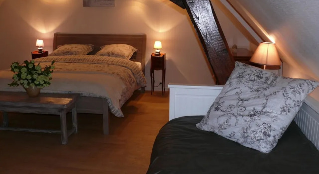 Gîte à lombre des chênes