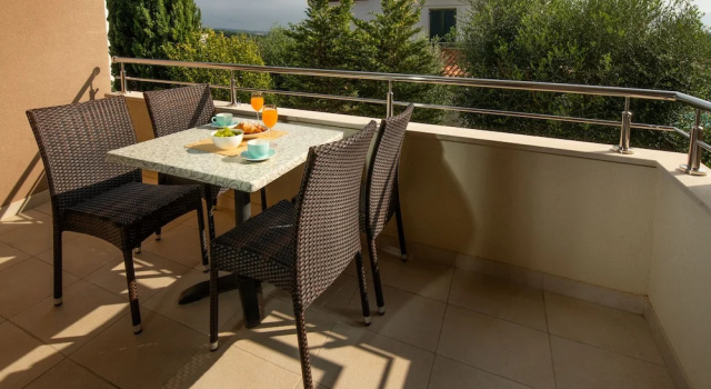 Апартаменты Superior c 1 комнатой с балконом и с частичным видом на море Apartments Oliva