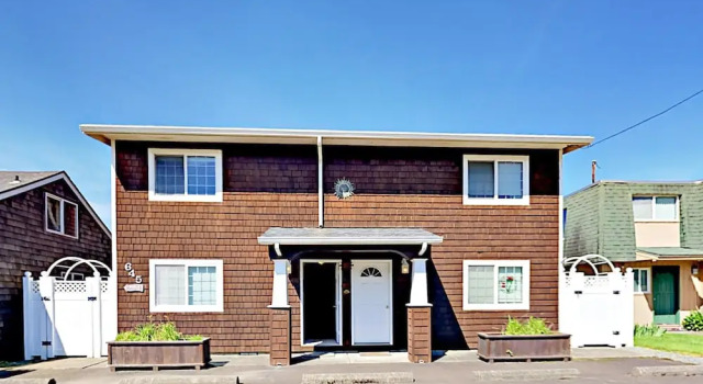 645 N Pacific St Townhouse Unit B 1 Bedroom 1 Bathroom Townhouse