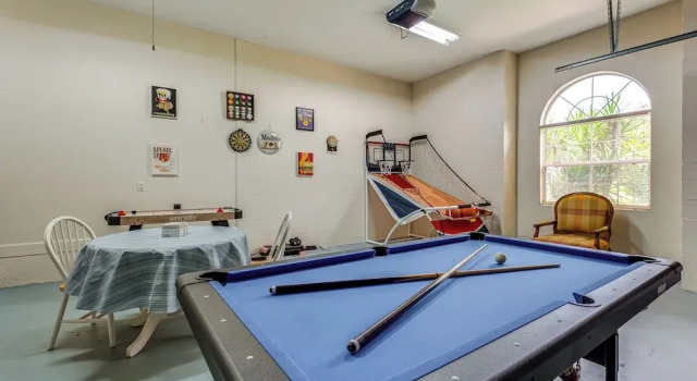 Коттедж Game, Swim & Unwind: Lakeside Retreat Near Disney