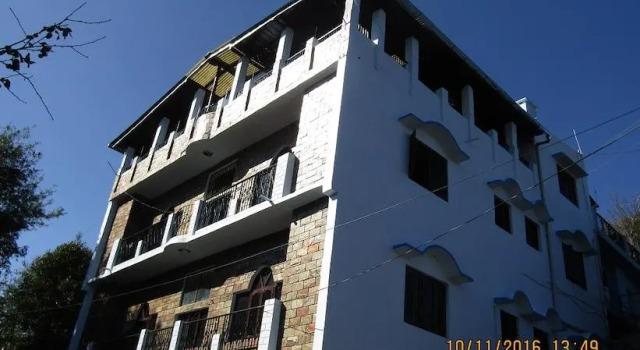 Полулюкс Hotel Aravali Mukteshwar