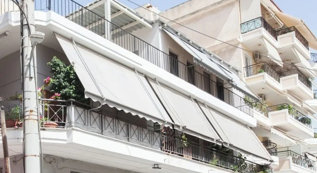 Spacious 2 Bd Pireas Apt w Cozy Balcony, Забронировать Апартаменты/квартира Апартаменты Пирея, рядом с Пиреас, Апартаменты/квартира