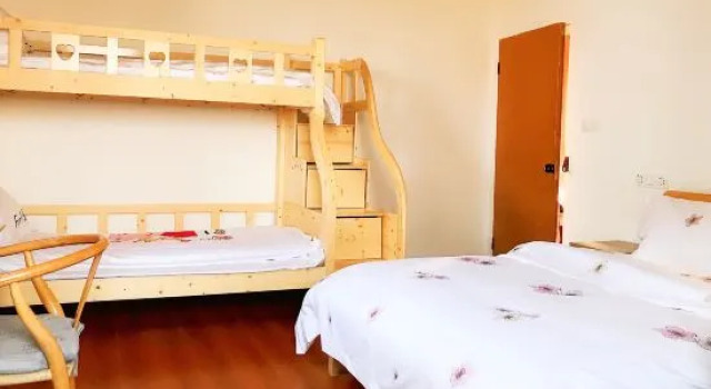 Семейный люкс YiJiang ChunShe Guesthouse