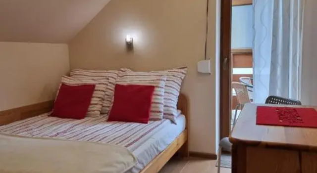 Студия Wieczorek Pokoje Gościnne Całoroczne jacuzzi ogrodowe