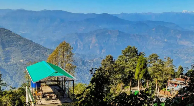The Oak Retreat Lamahatta