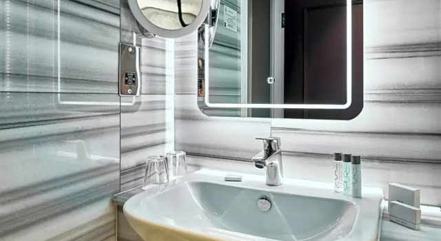 Номер Standard Warren House Hotel