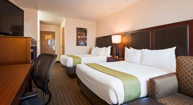 Четырёхместный номер Standard Best Western J. C. Inn
