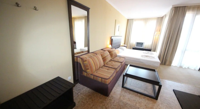 Студия Superior Menada Apartments in Royal Beach