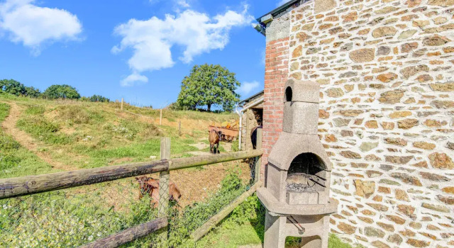 Welcoming Holiday Home in Brainville with Fenced Garden, Book Vacation Home Hotels in Normandy with Parking, Parking