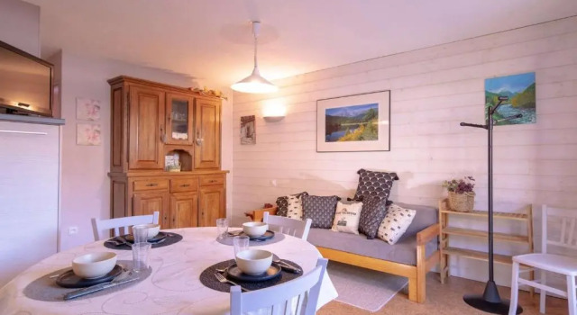 Appartement Saint-Lary-Soulan, 3 pièces, 6 personnes - FR-1-296-364, Забронировать Апартаменты/квартира Отели в центре Сен-Лари-Сулан, в центре, Парковка