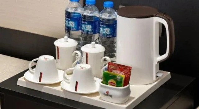 Четырёхместный семейный люкс с 2 комнатами Yangyang International Hotel