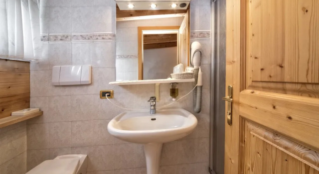 Номер Economy Hotel Armin