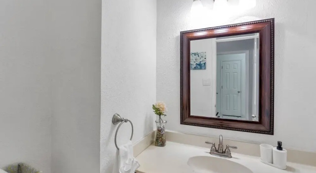 Tranquil Arlington Retreat With Private Pool 6 Bedroom Home, Book Hotel Arlington Dallas - Fort Worth Metropolitan Area