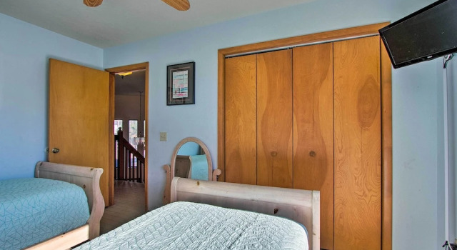 Коттедж с 3 комнатами с балконом Cozy PCB Cottage Steps From St. Andrews State Park