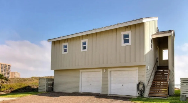Beachfront Paradise Lc19 3 Bedroom Home by Redawning