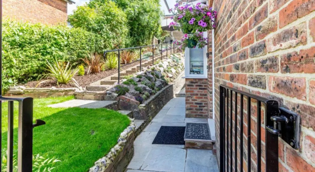 Коттедж Farningham Road - 2 Bedrooms - Guest Homes
