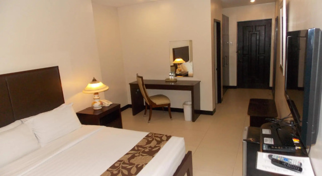 Двухместный номер Standard Main Hotel and Suites Cebu