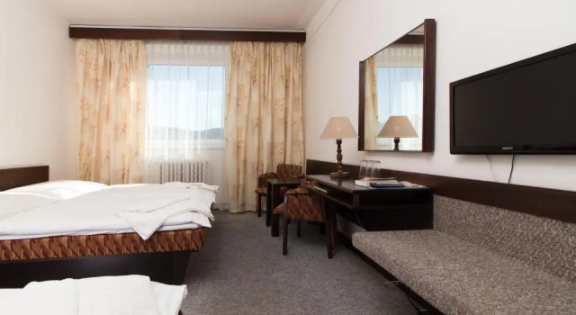 Трёхместный номер Standard Hotel Merkur - Jablonec nad Nisou