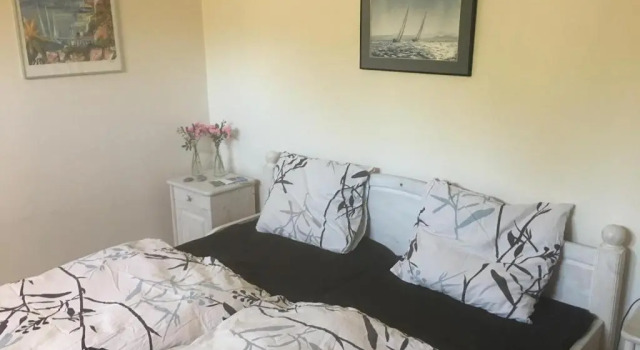 Æbelø-guidens B&B, Book Bed and Breakfast Hotels in Funen with Parking, Parking