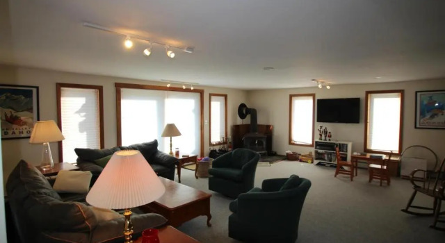 Коттедж Pittsfield Chalet