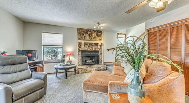Condo w/ Hot Tub ~ 4 Miles to Ruidoso Winter Park!
