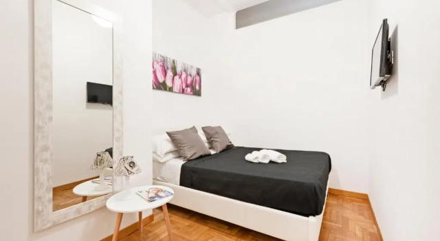 White Flat Labicana, Забронировать Отель Отели Рима 4 звезды, рядом с Piazza San Giovanni in Laterano, 4*