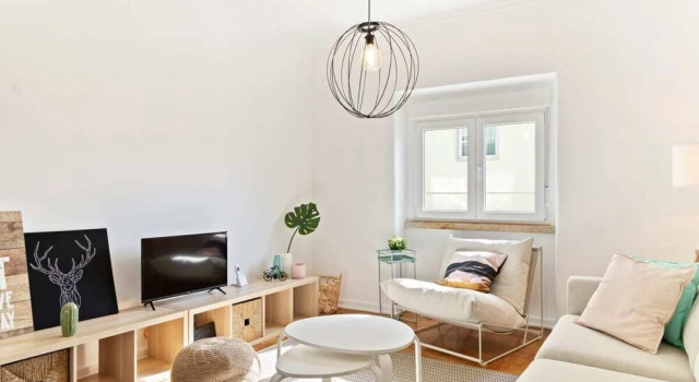 Stunning 2-Bedroom Apartment in Benfica, Lisbon, Забронировать Апартаменты/квартира Бенфика Лиссабон, рядом с Понтинья