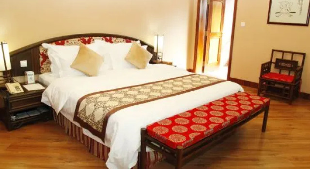 Люкс с 5 комнатами Yannanfei Weilong Hotel