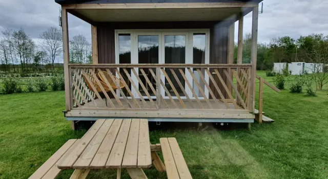 Коттедж Serene Chalet in Schoonloo With Patio