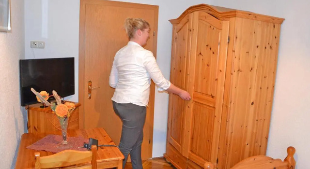 Номер Standard Pension Resi
