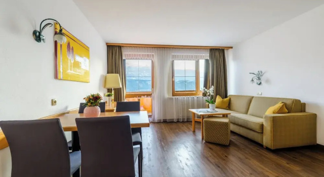 Апартаменты Deluxe Landgasthof Bogner 4 Sterne Hotel