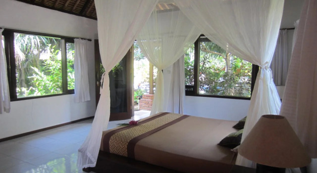 Gili Hideaway, Забронировать Отель Недорогие отели Гилей Траванган, рядом с Порт Гили Траванган, недорого